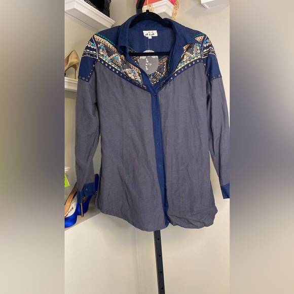 A&A Blue Blouse - Picture 8 of 10